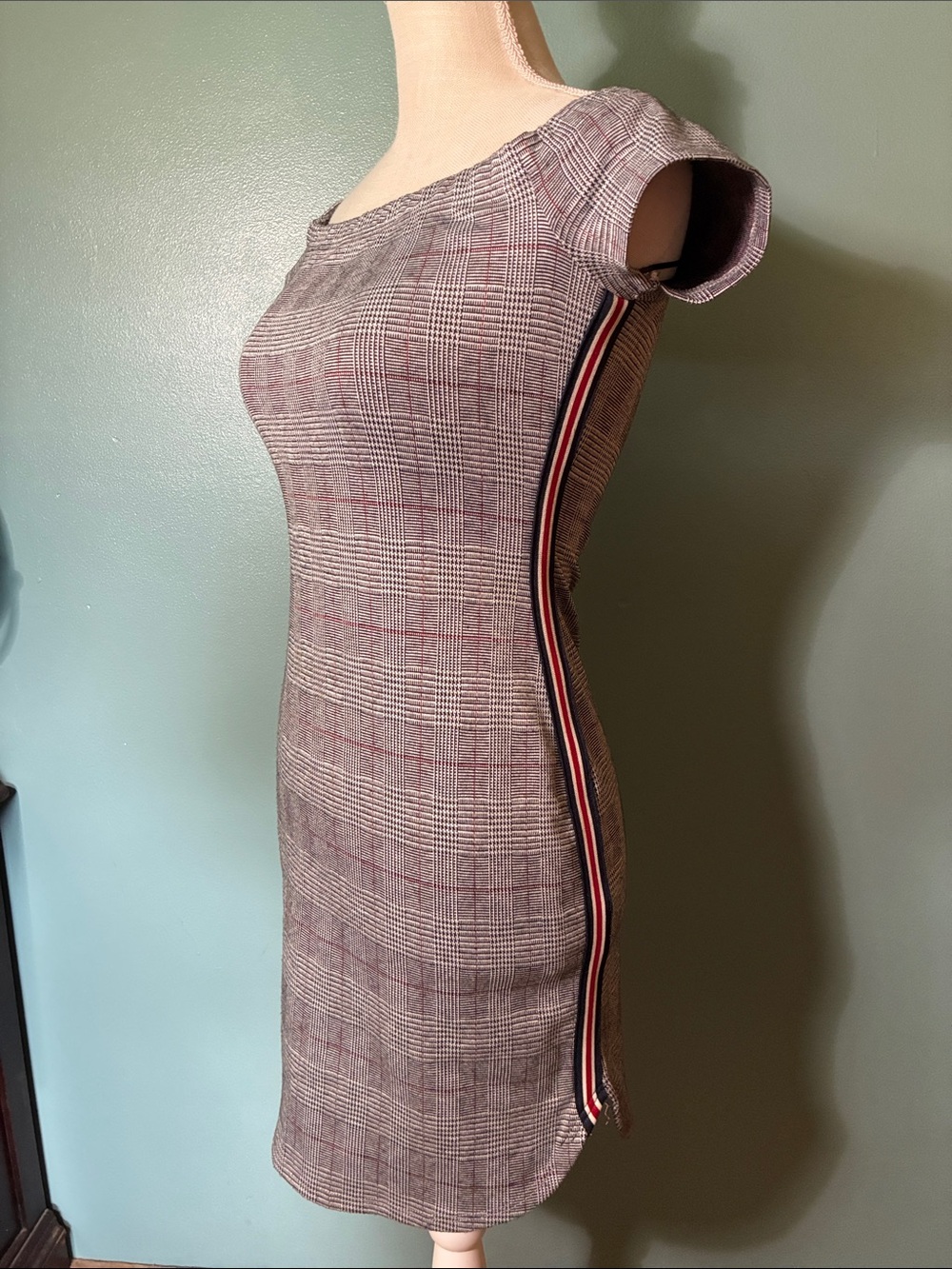Plaid Sheath Dress with Side Stripe - Gray/Burgundy
